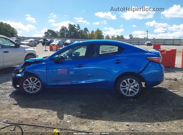 3MYDLBYV8JY312564 2018 TOYOTA YARIS IA Blue Սալոնի 360 աստիճան տեսք