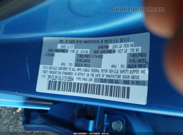 3MYDLBYV8JY312564 2018 TOYOTA YARIS IA Blue Շարժիչի բաժամունքի տեսք