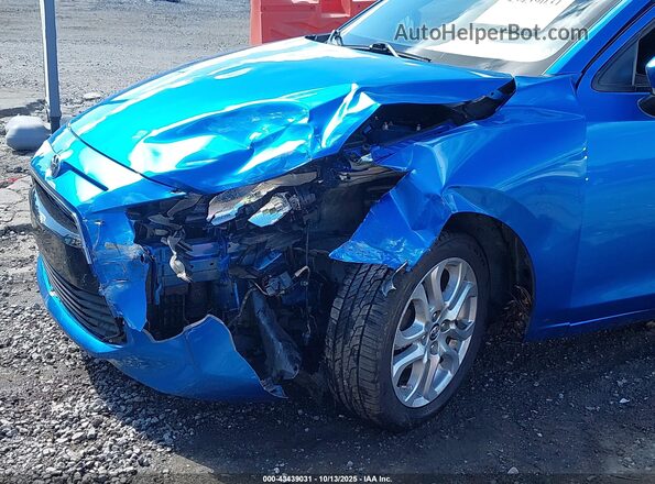 3MYDLBYV8JY312564 2018 TOYOTA YARIS IA Blue Դիմացի տեսք