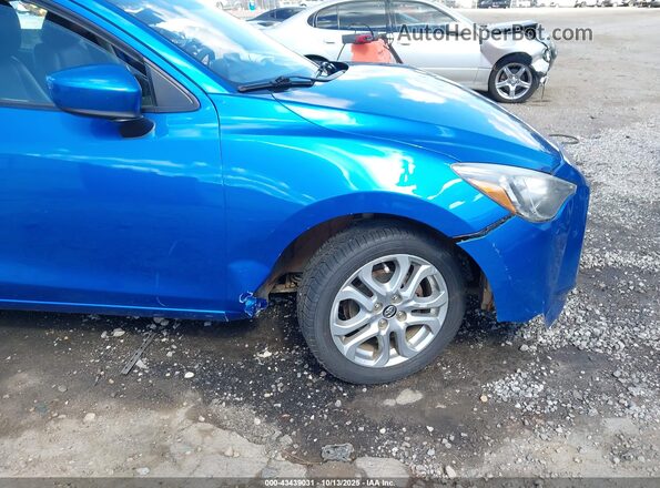 3MYDLBYV8JY312564 2018 TOYOTA YARIS IA Blue 