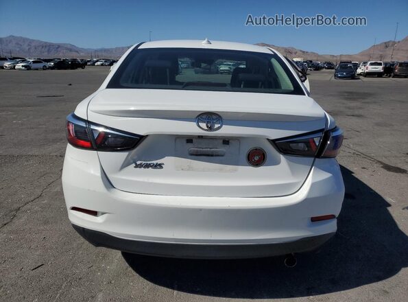 3MYDLBYV8LY705497 2020 TOYOTA YARIS White Вид ззаду