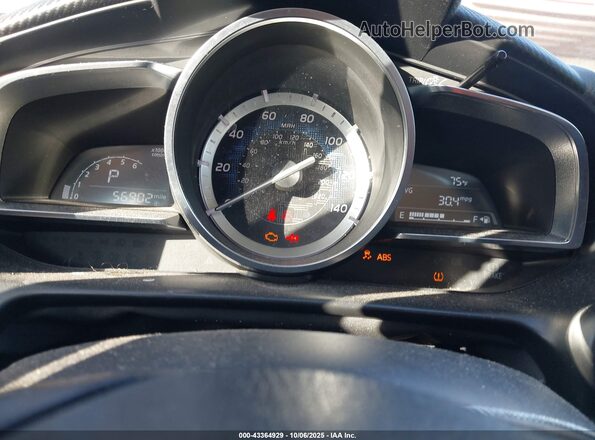 3MYDLBYV9JY306384 2018 TOYOTA YARIS IA Silver Widok tylnych siedzeń