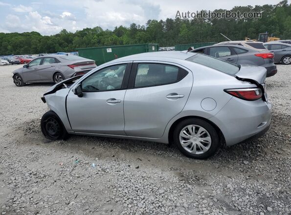 3MYDLBYV9KY523712 2019 TOYOTA YARIS Серебряный Задняя левая четверть