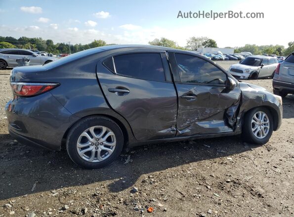 3MYDLBYVXJY307267 2018 TOYOTA YARIS Серый 