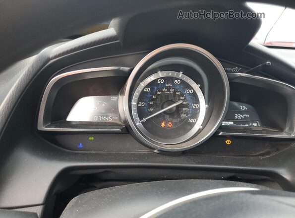 3MYDLBYVXJY308886 2018 TOYOTA YARIS Красный Вид щитка приборов