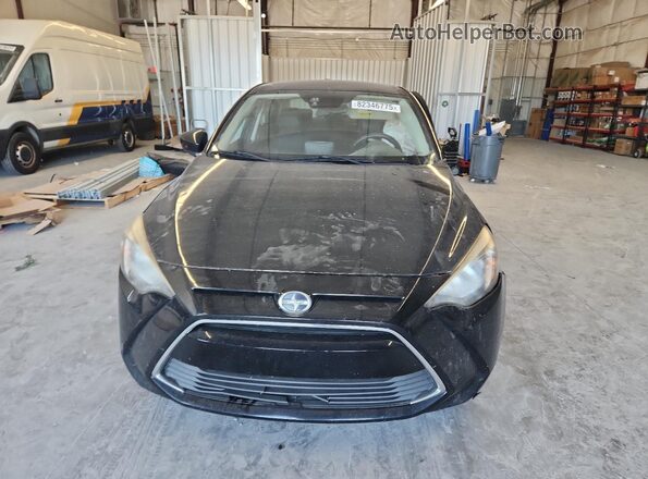 3MYDLBZV2GY113341 2016 TOYOTA SCION Black Front view