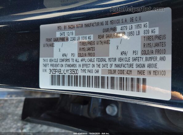 3MZBPABLXLM130500 2020 MAZDA 3 Blue Engine compartment view