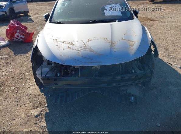 3N1AB7AP2JY256718 2018 NISSAN SENTRA Silver Вид спереду