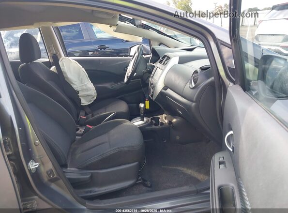 3N1CE2CP7KL360863 2019 NISSAN VERSA NOTE Gray Front interior view