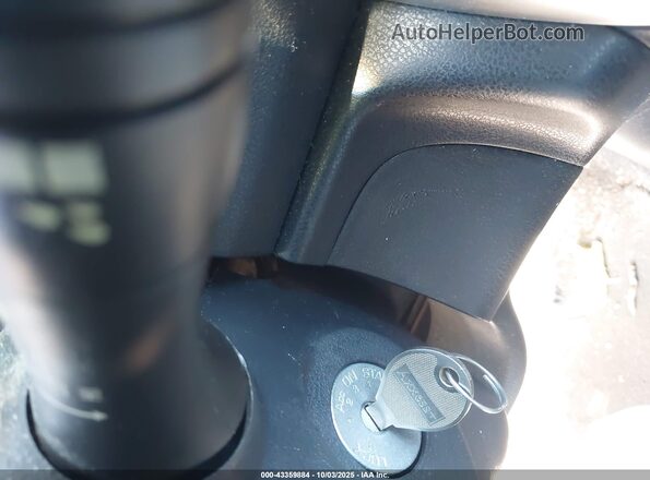 3N1CE2CPXKL355124 2019 NISSAN VERSA NOTE White Вид панелі приладів