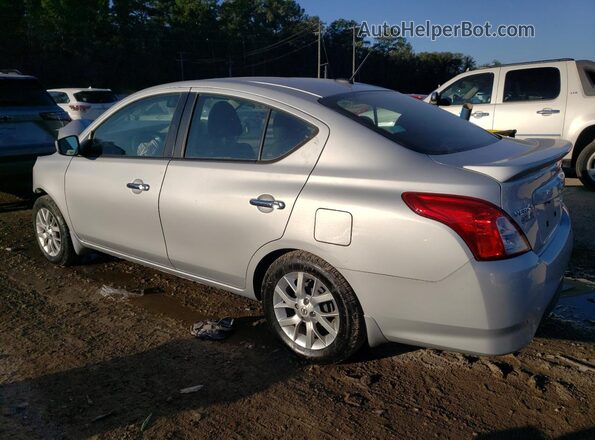 3N1CN7AP2JL860928 2018 NISSAN VERSA Silver 
