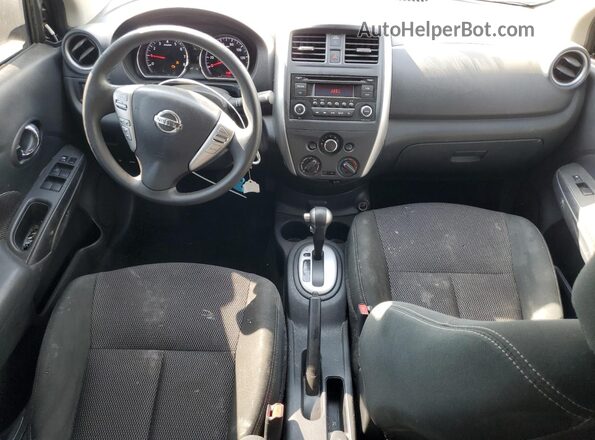 3N1CN7AP8JL812477 2018 NISSAN VERSA Gray 