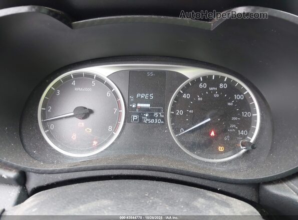 3N1CN8DV2LL882513 2020 NISSAN VERSA Silver Widok tylnych siedzeń