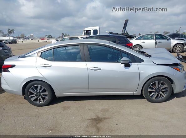 3N1CN8EV2LL892800 2020 NISSAN VERSA Silver Rear interior view