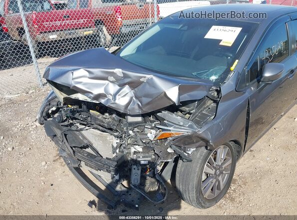 3N1CN8EV4LL843808 2020 NISSAN VERSA Gray Вид спереду