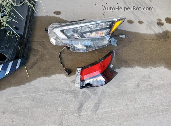 3N1CN8EV7SL818075 2025 NISSAN VERSA Красный 