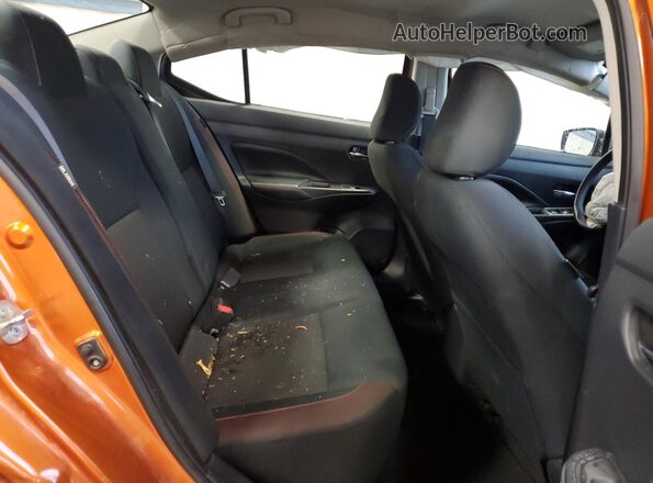 3N1CN8FV5LL895575 2020 NISSAN VERSA Orange Vista de los asientos traseros