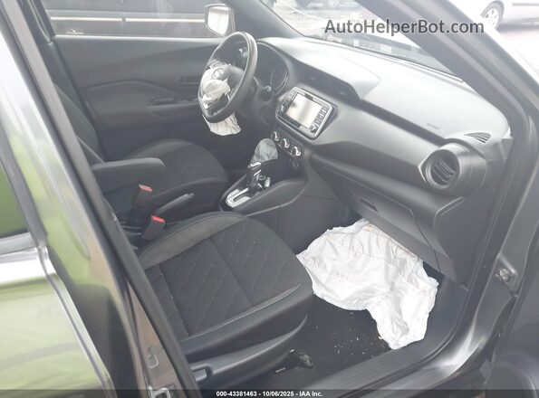 3N1CP5BV2LL518099 2020 NISSAN KICKS Gray Вид салону спереду