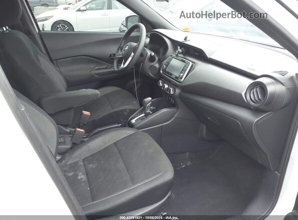 3N1CP5BV5LL532207 2020 NISSAN KICKS Белый Вид салона спереди