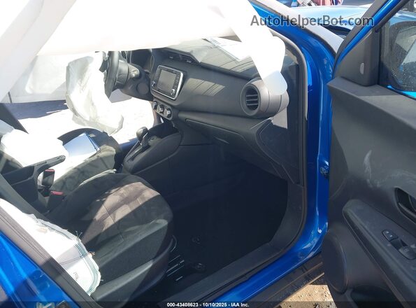 3N1CP5BV8SL478321 2025 NISSAN KICKS PLAY Blue Vista interior delantera