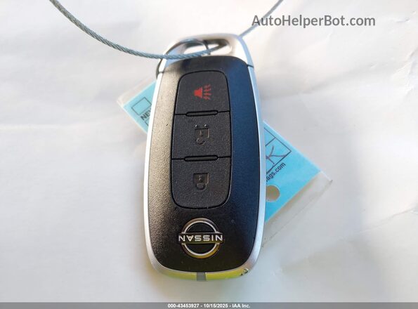 3N1CP5BV9SL481163 2025 NISSAN KICKS PLAY Black Widok deski rozdzielczej