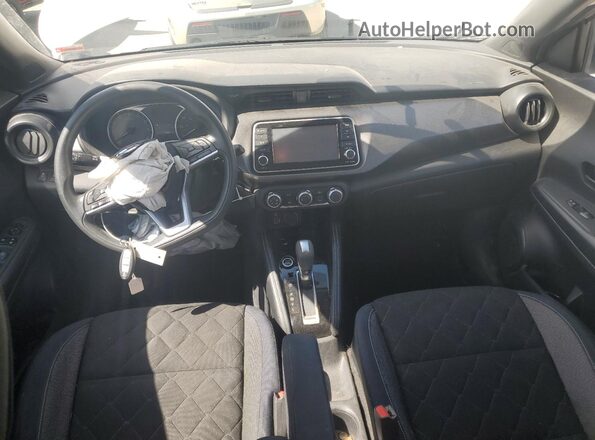 3N1CP5CU0JL508996 2018 NISSAN KICKS Белый Вид панели приборов