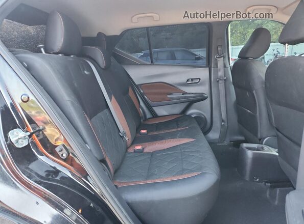 3N1CP5CU0JL527337 2018 NISSAN KICKS Black 