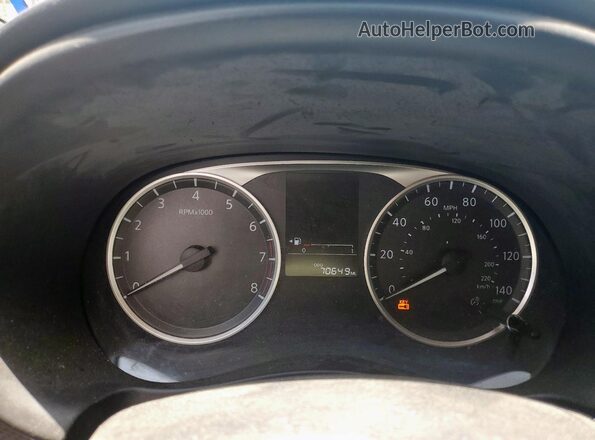 3N1CP5CU4JL523016 2018 NISSAN KICKS Silver 