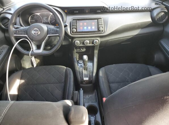 3N1CP5CU5JL537104 2018 NISSAN KICKS Silver 