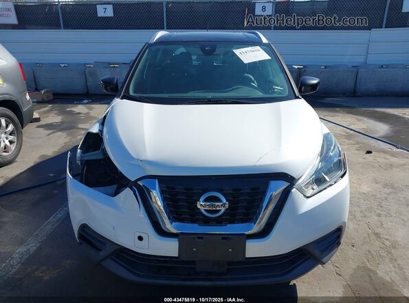 3N1CP5CV1LL522529 2020 NISSAN KICKS Белый Вид задней части салона