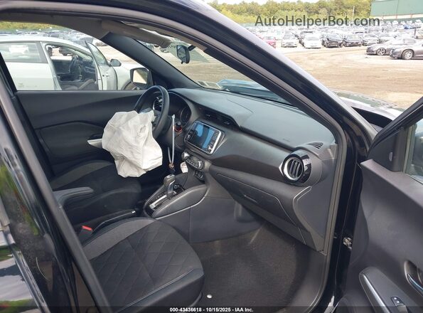 3N1CP5CV1LL536706 2020 NISSAN KICKS Black Вид салону спереду