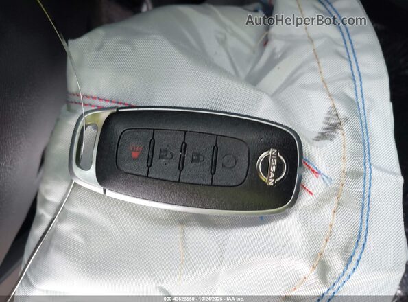 3N1CP5CV1RL482705 2024 NISSAN KICKS Серый Вид панели приборов