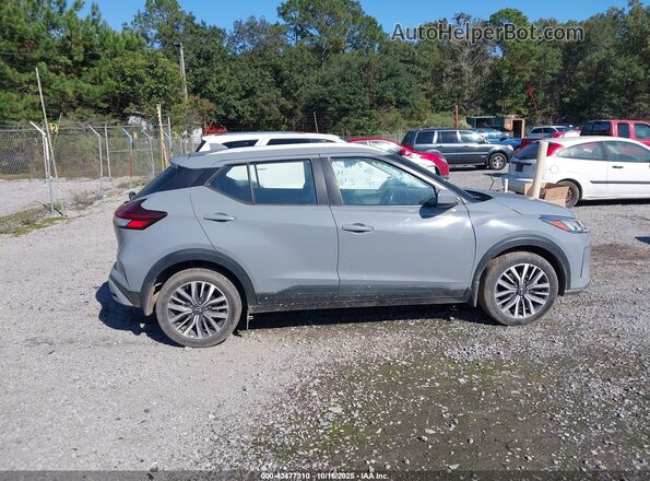 3N1CP5CV2NL495893 2022 NISSAN KICKS Gray Սալոնի հետևի տեսք