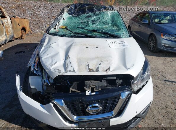 3N1CP5CV3LL536626 2020 NISSAN KICKS White Front view