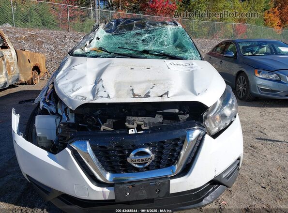 3N1CP5CV3LL536626 2020 NISSAN KICKS White Rear interior view