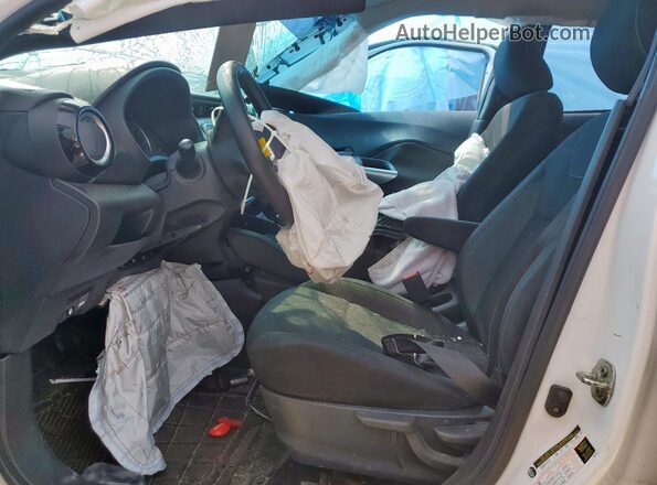 3N1CP5CV6LL515107 2020 NISSAN KICKS White Սալոնի դիմացի տեսք