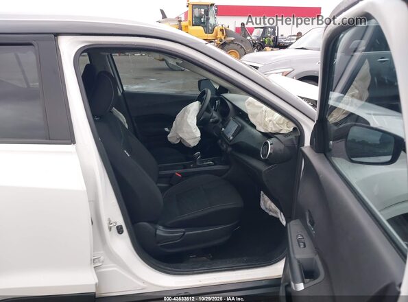 3N1CP5CVXNL483264 2022 NISSAN KICKS White Vista interior delantera