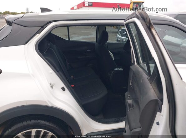 3N1CP5CVXNL483264 2022 NISSAN KICKS White Vista de la etiqueta del VIN