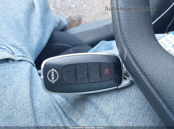 3N1CP5CVXRL502496 2024 NISSAN KICKS Серый Вид панели приборов