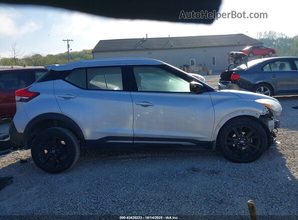 3N1CP5DV0LL568979 2020 NISSAN KICKS Silver 360 interior view