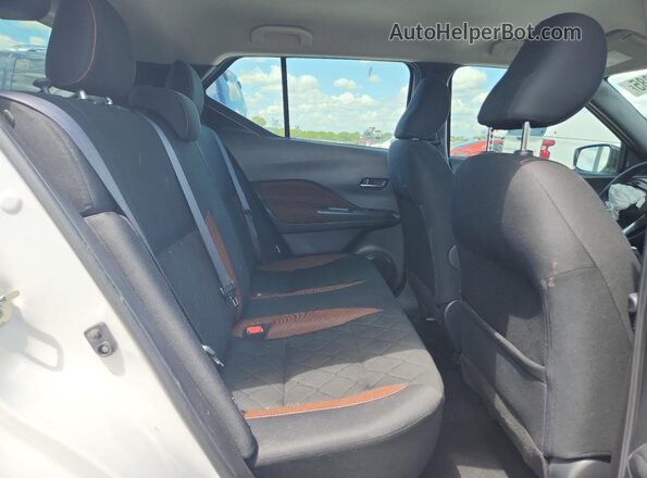 3N1CP5DV1LL539085 2020 NISSAN KICKS White უკანა სალონის ხედი