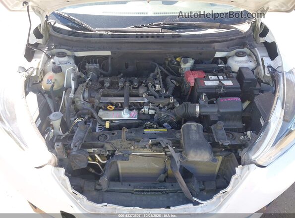 3N1CP5DV6LL564189 2020 NISSAN KICKS White Widok z tyłu