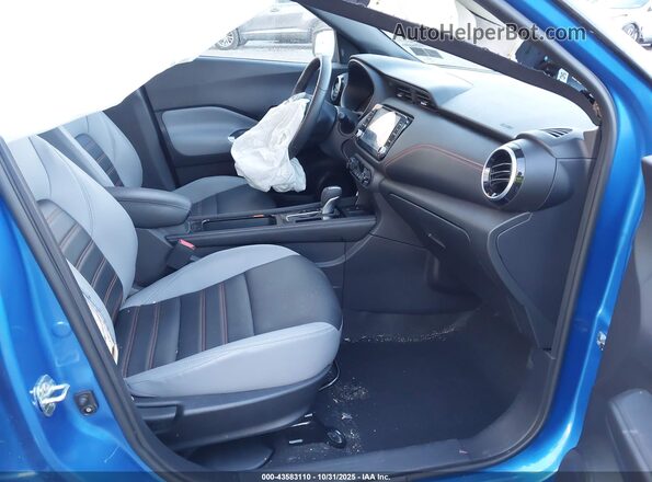 3N1CP5DV6RL512098 2024 NISSAN KICKS Blue Widok wnętrza z przodu