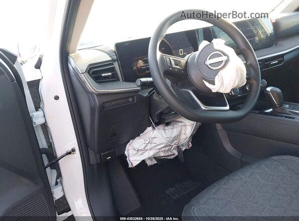 3N8AP6CA0SL393967 2025 NISSAN KICKS Белый 