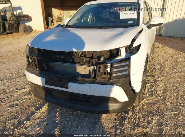 3N8AP6CA1SL393752 2025 NISSAN KICKS White Вид спереду