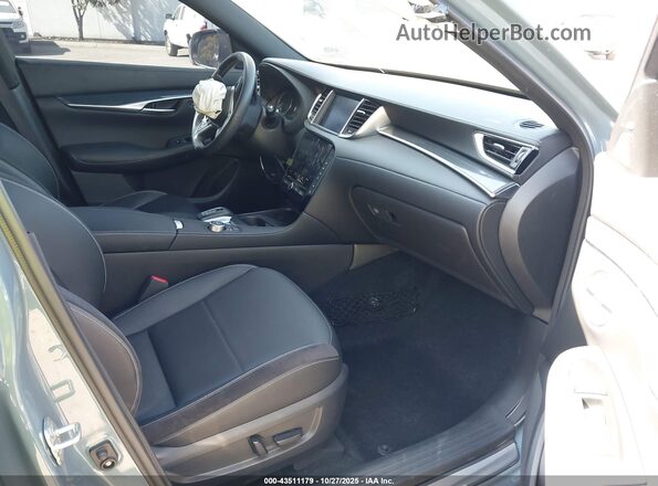 3PCAJ5FA4RF103323 2024 INFINITI QX50 Gray Вид салону спереду