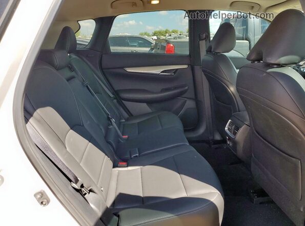 3PCAJ5M12LF110426 2020 INFINITI QX50 Silver Вид задньої частини салону