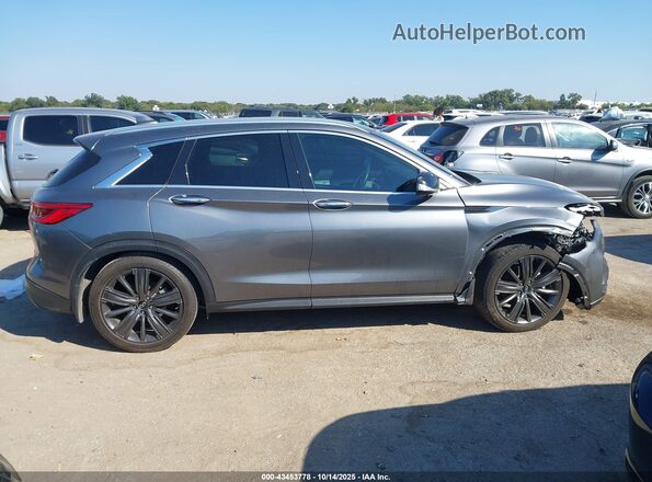 3PCAJ5M13LF111133 2020 INFINITI QX50 Gray Rear interior view