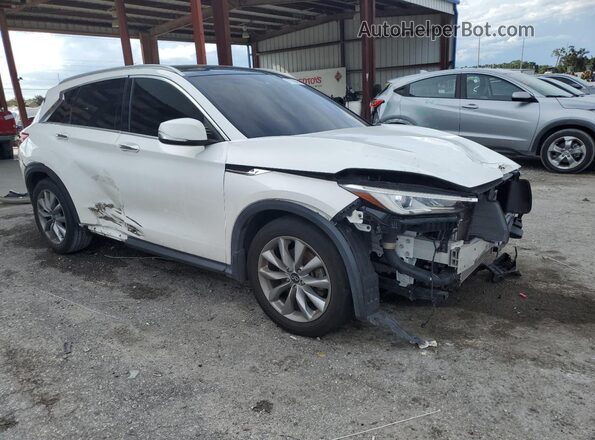 3PCAJ5M18LF107885 2020 INFINITI QX50 White Передня права чверть