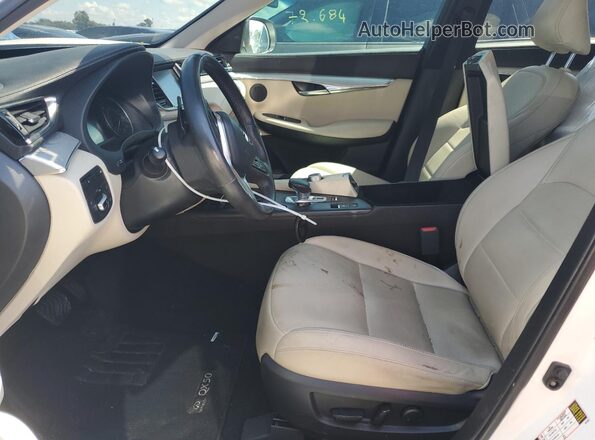 3PCAJ5M18LF107885 2020 INFINITI QX50 White Вид салону спереду